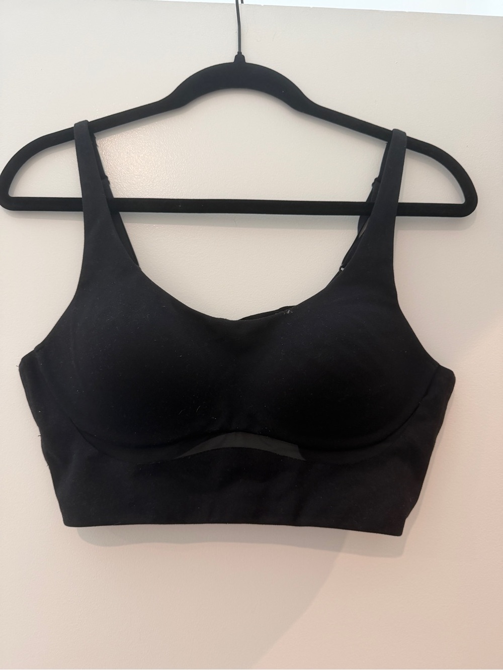 Victoria’s Secret Black Mesh Insert Sports Bra – Strappy Back – Medium Support